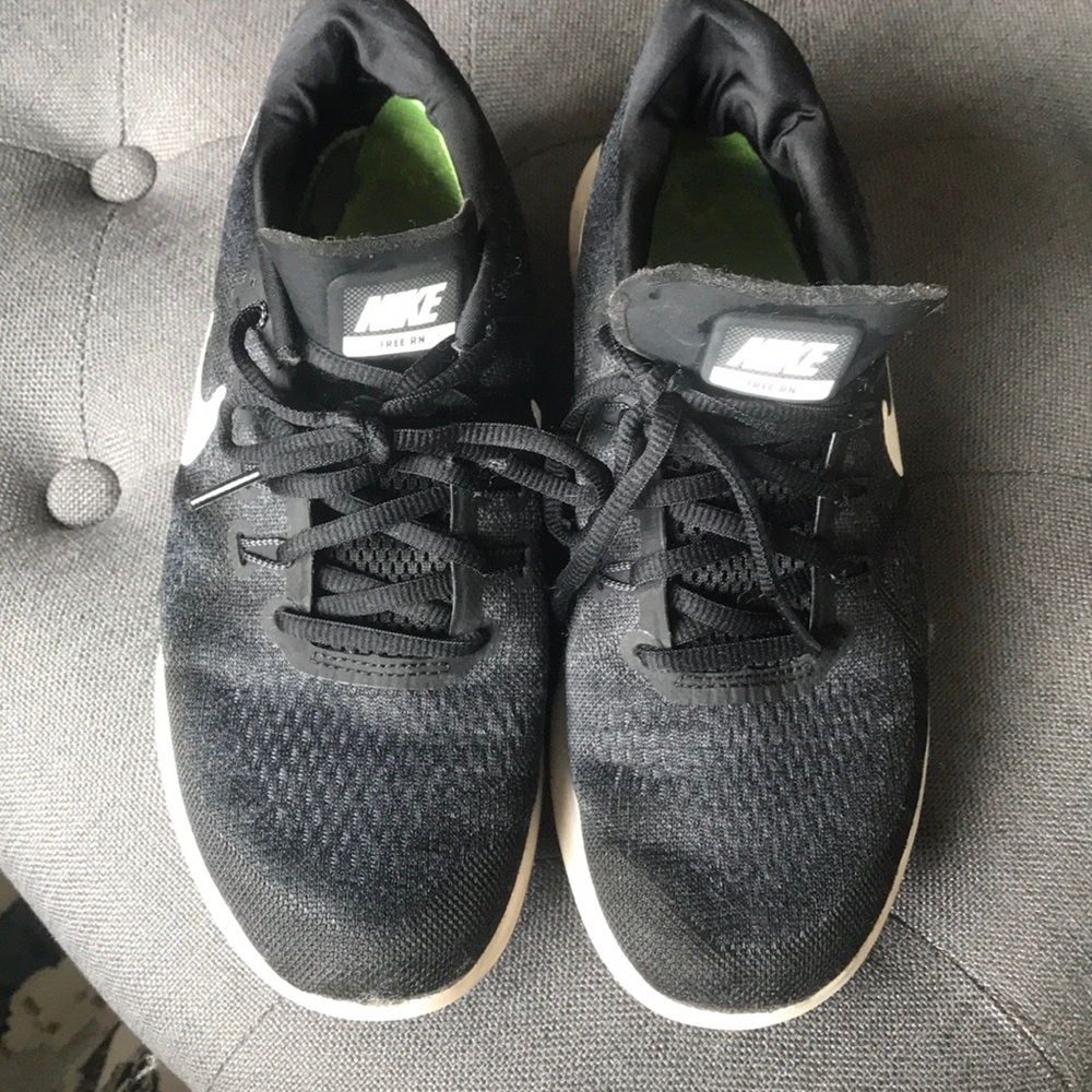 Nike Free RN Sneakers, well-loved - Picture 2 of 5